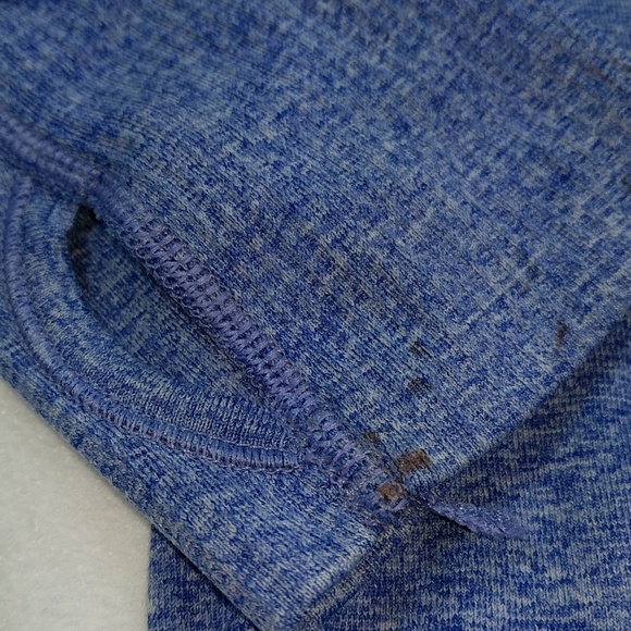 Long sleeve half-zip athletica top w/ thumb holes - Picture 3 of 8